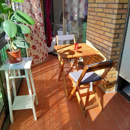 Room In Shared Apartment With Parking Almuñécar Kültér fotó