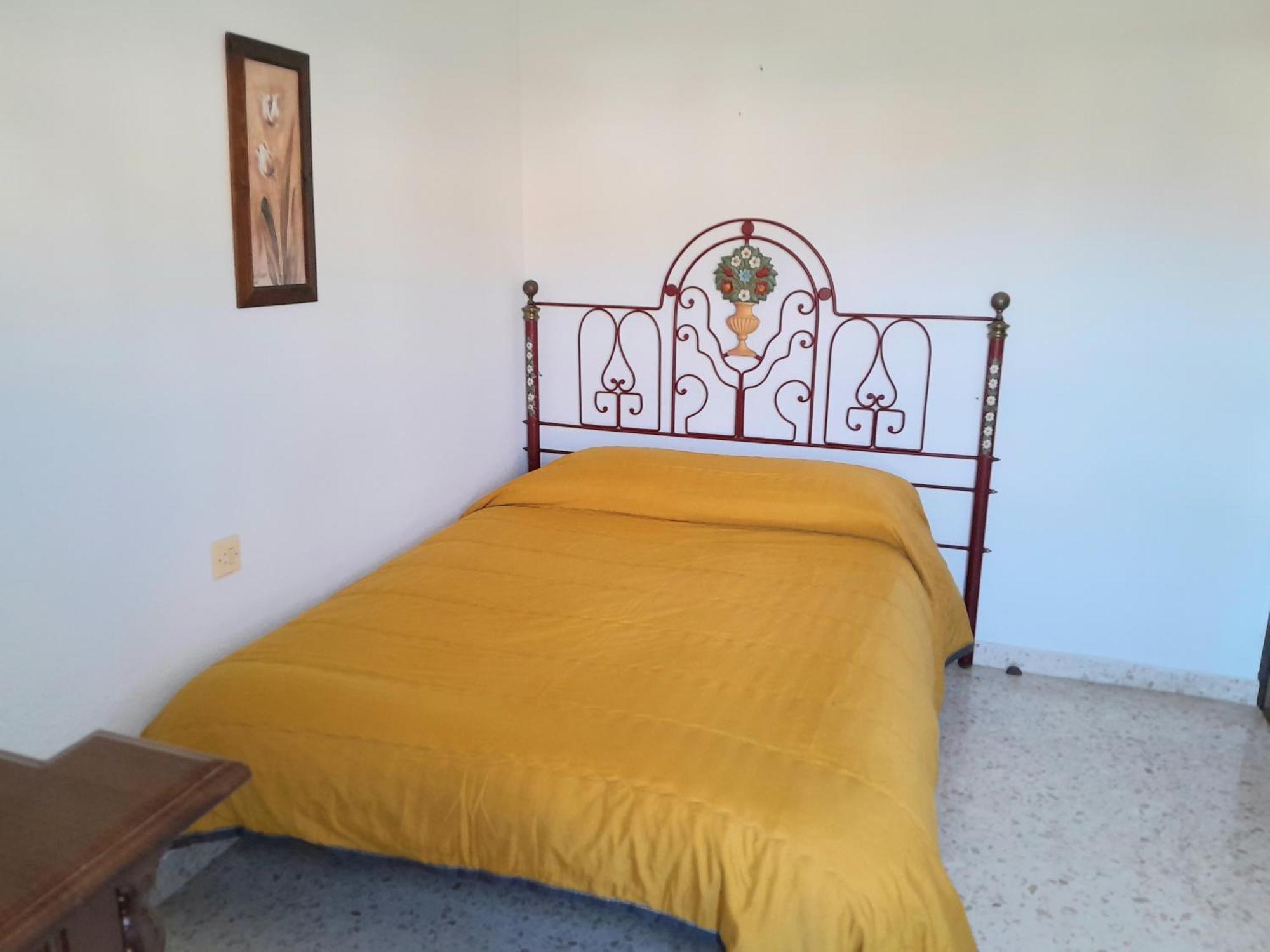 Room In Shared Apartment With Parking Almuñécar Kültér fotó
