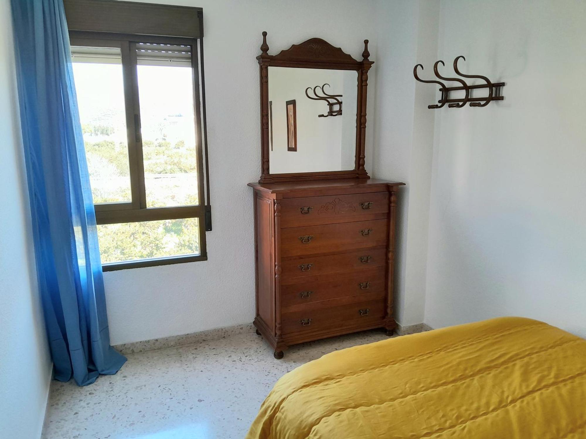 Room In Shared Apartment With Parking Almuñécar Kültér fotó